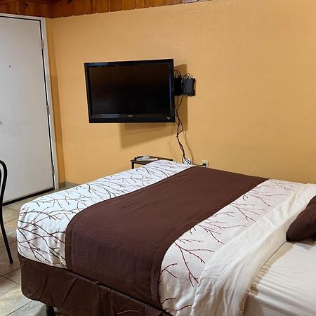 Apple Inn Motel Chelan Ngoại thất bức ảnh