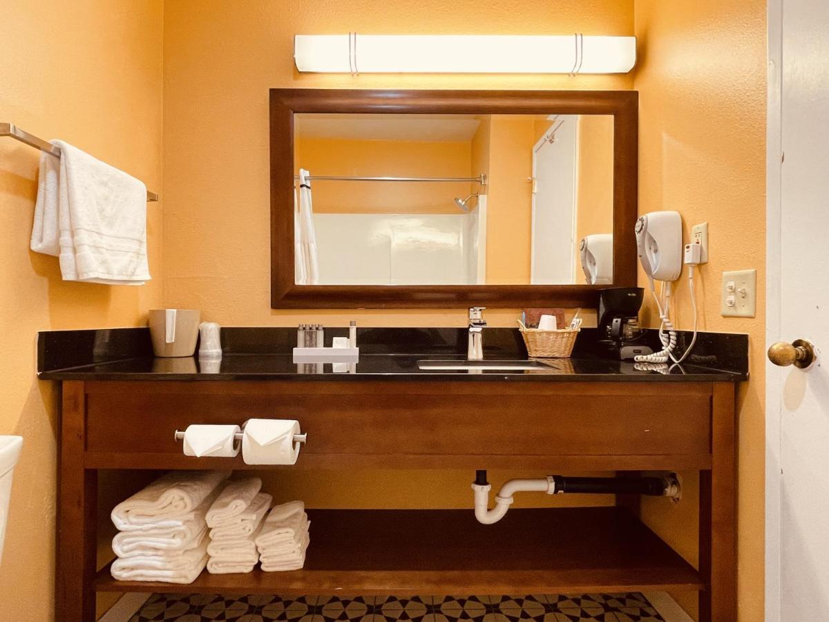 Apple Inn Motel Chelan Ngoại thất bức ảnh