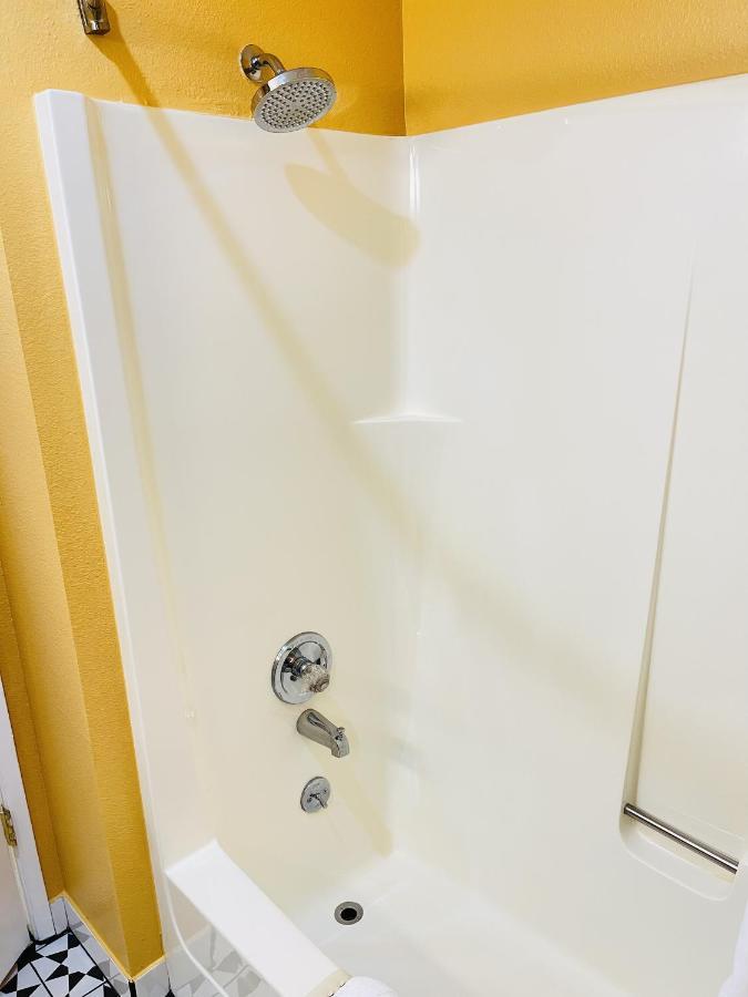 Apple Inn Motel Chelan Ngoại thất bức ảnh