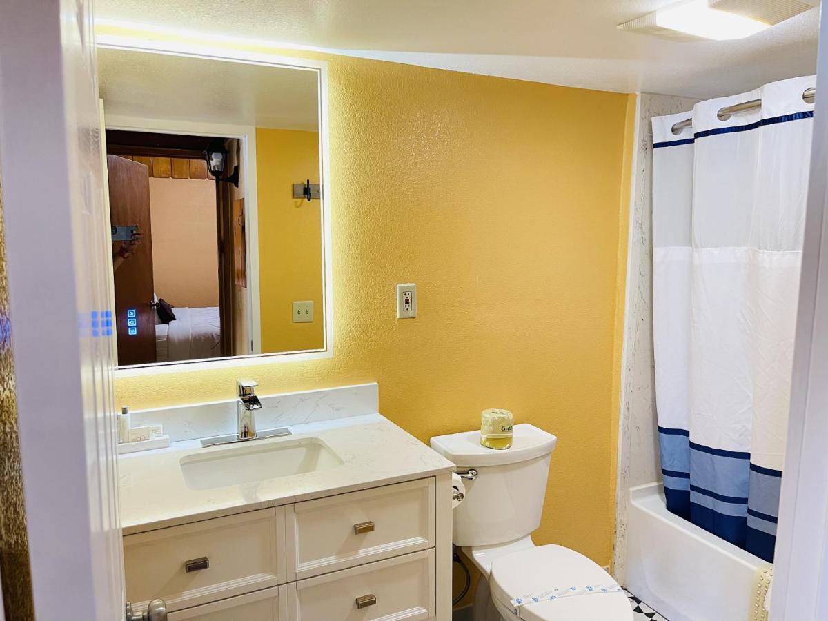 Apple Inn Motel Chelan Ngoại thất bức ảnh
