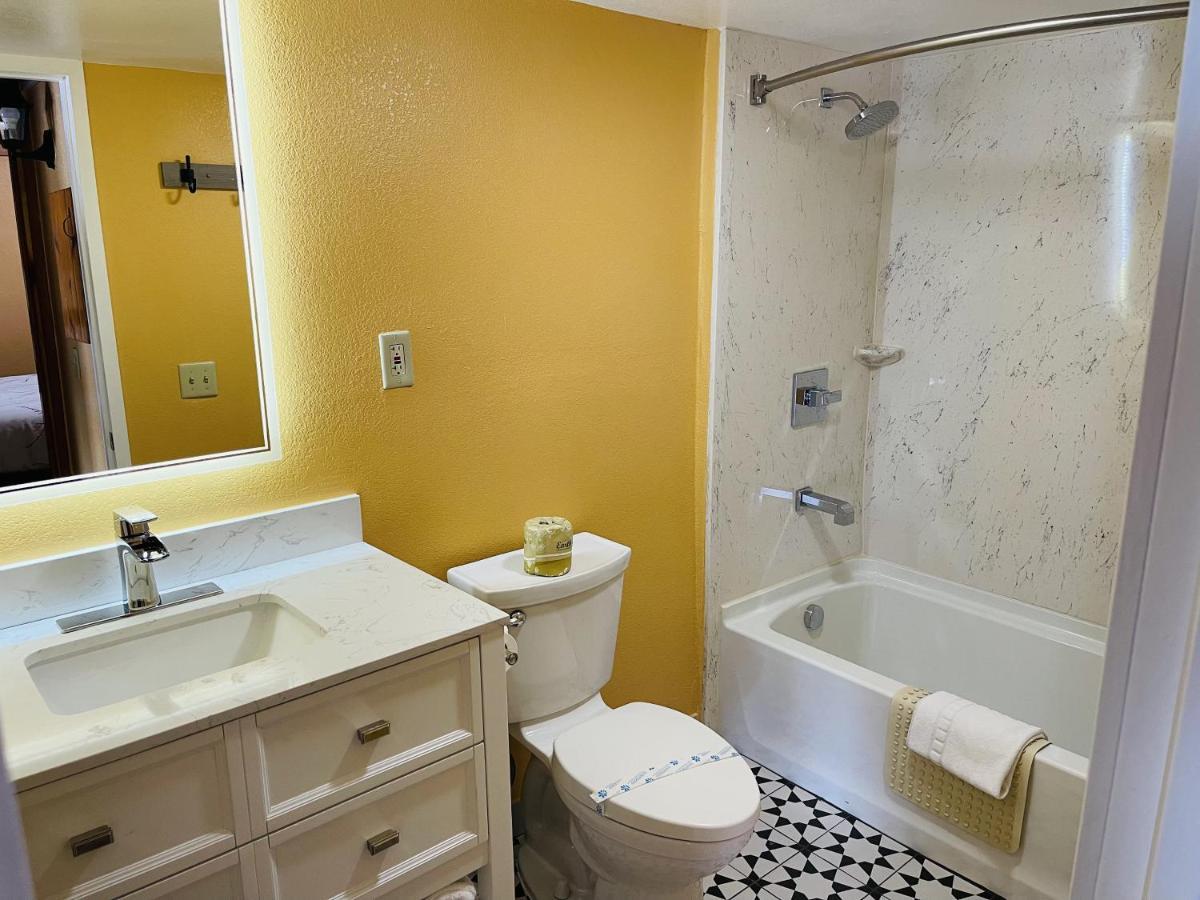 Apple Inn Motel Chelan Ngoại thất bức ảnh