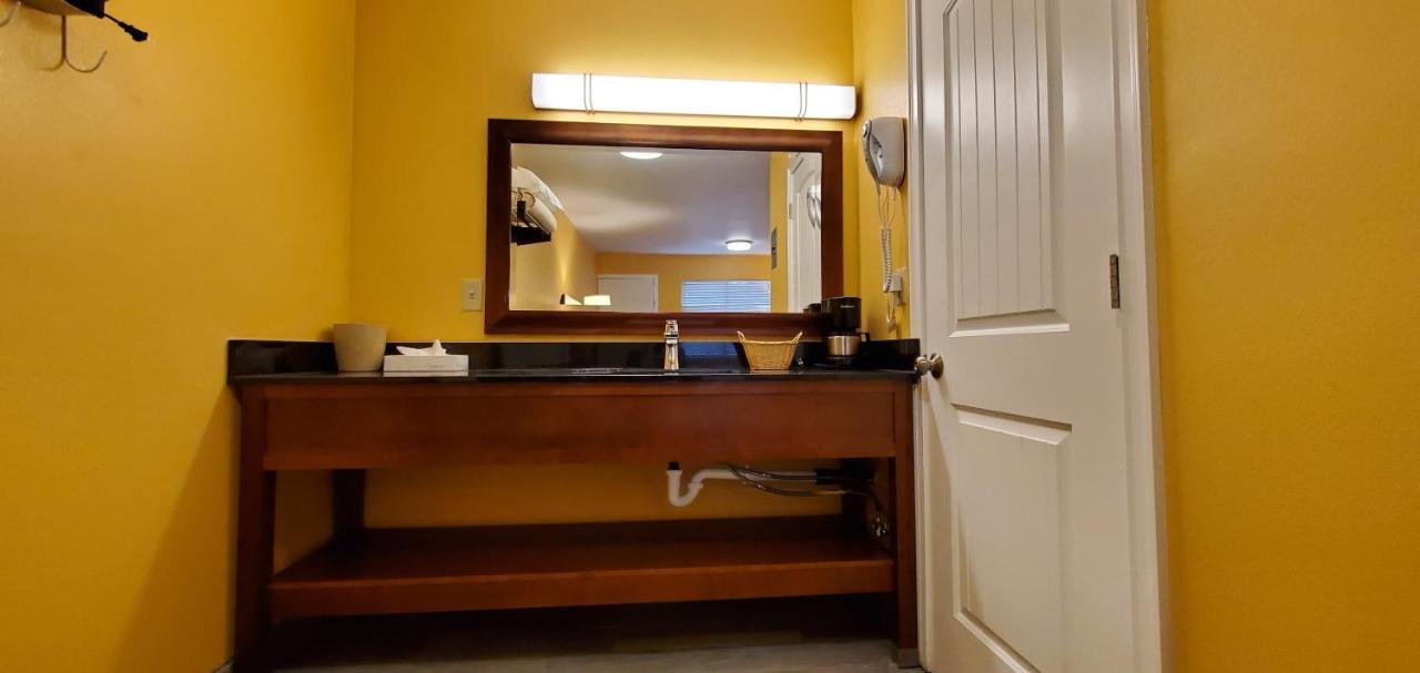 Apple Inn Motel Chelan Ngoại thất bức ảnh